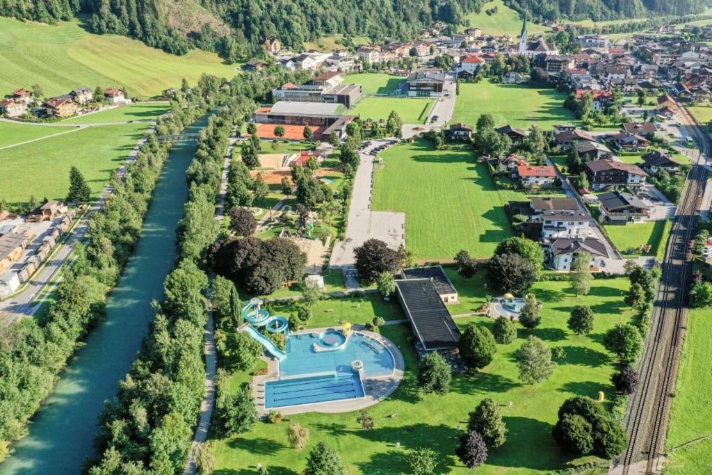 Ferienhaus Zillertal Panorama Blick Balkon Sauna Zellberg Eksteriør billede