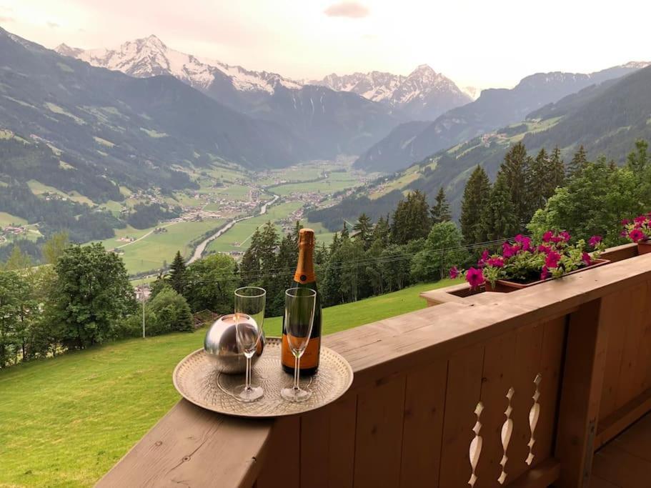 Ferienhaus Zillertal Panorama Blick Balkon Sauna Zellberg Eksteriør billede