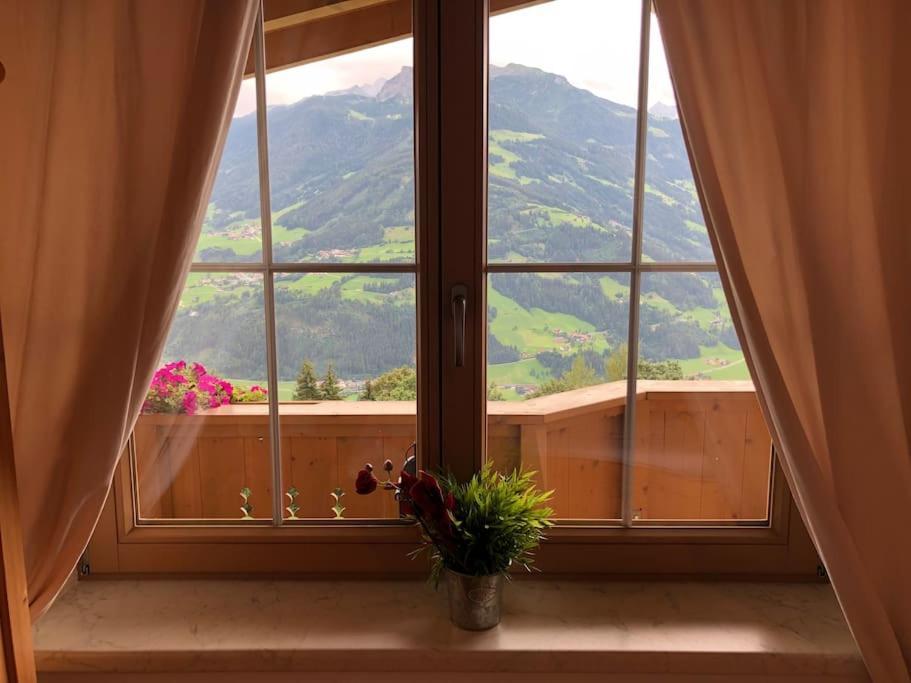 Ferienhaus Zillertal Panorama Blick Balkon Sauna Zellberg Eksteriør billede