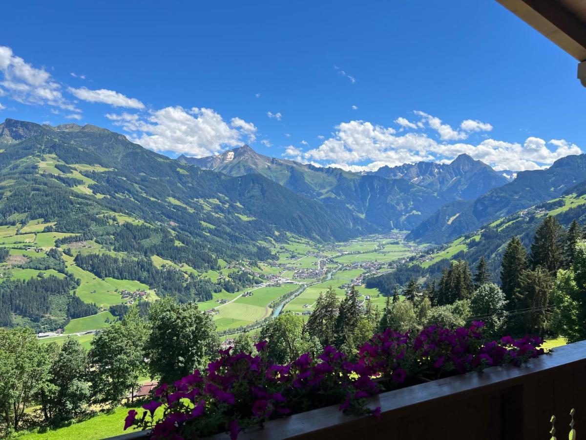 Ferienhaus Zillertal Panorama Blick Balkon Sauna Zellberg Eksteriør billede