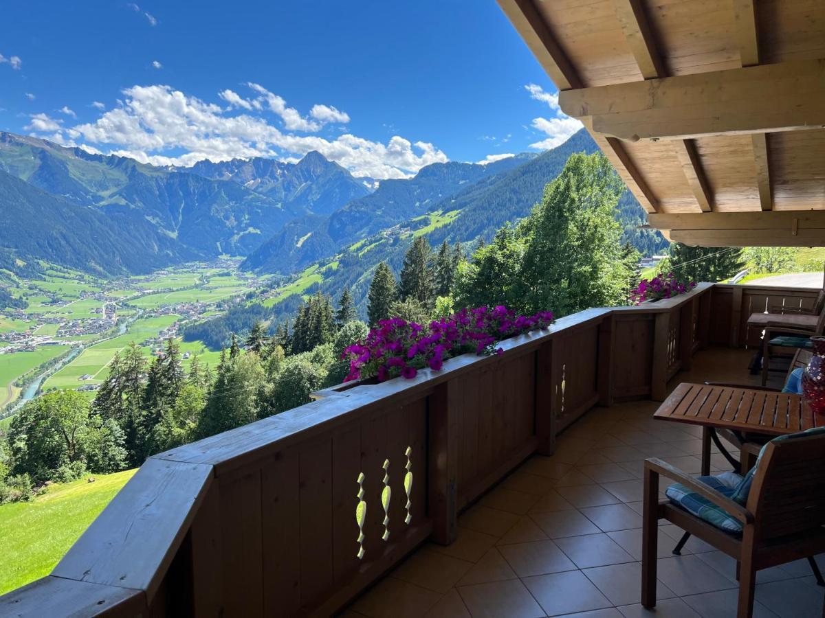 Ferienhaus Zillertal Panorama Blick Balkon Sauna Zellberg Eksteriør billede